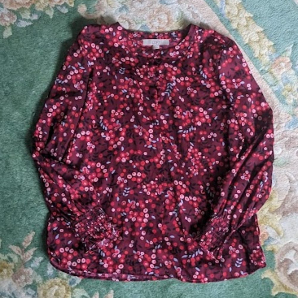 LOFT Women Shirt Size Medium Blouse Bloom Red Floral Long Sleeve Velvet Buttons